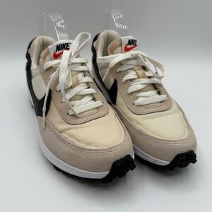 Women’s Nike Waffle Debut Sneakers size 7.5 Tan Black White NIB